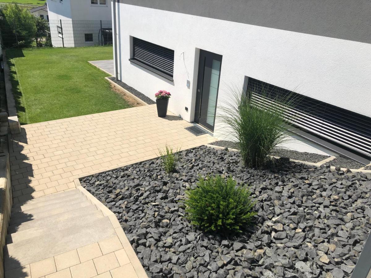 Moderne Ferienwohnung Mit Terrasse Und Garten Verwaltungsgemeinschaft Haldenwang Exteriör bild