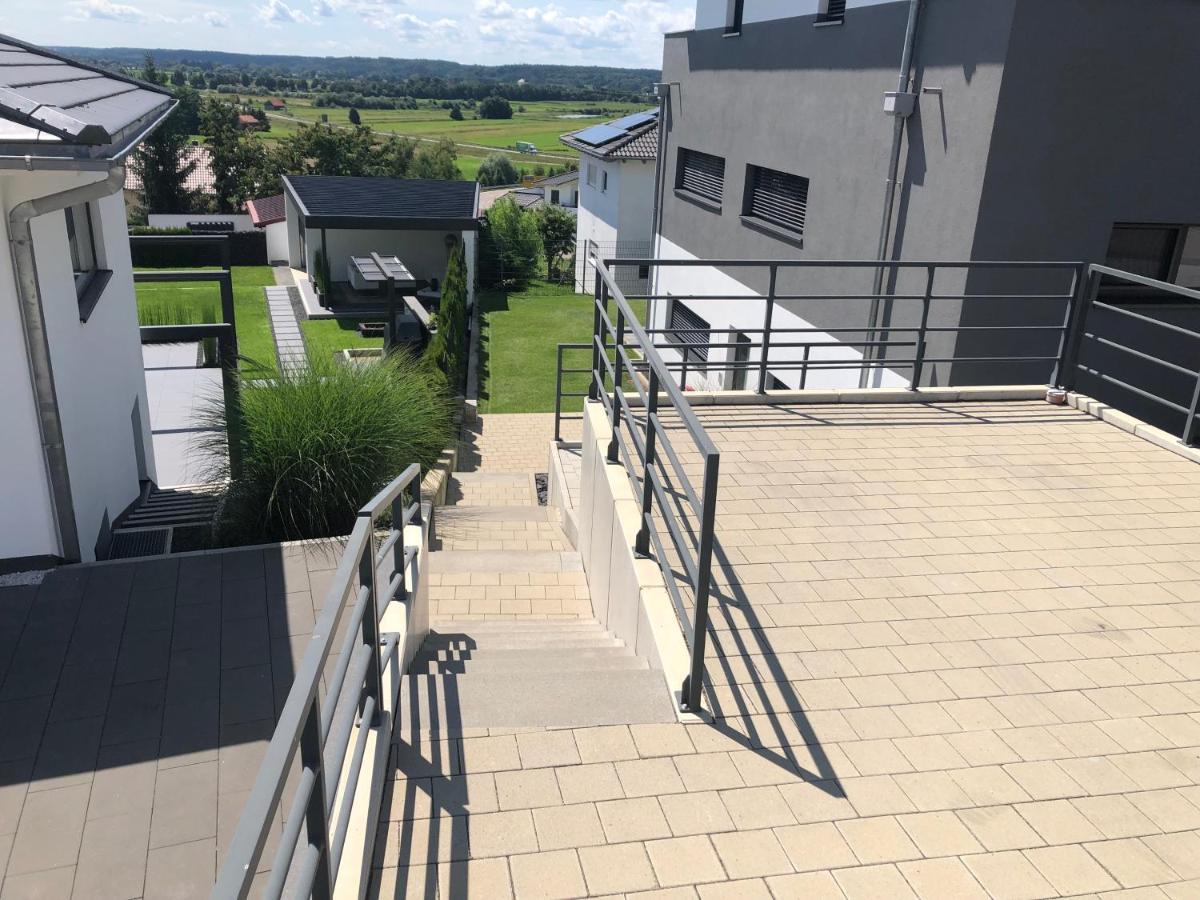 Moderne Ferienwohnung Mit Terrasse Und Garten Verwaltungsgemeinschaft Haldenwang Exteriör bild