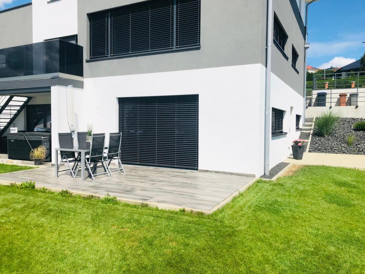 Moderne Ferienwohnung Mit Terrasse Und Garten Verwaltungsgemeinschaft Haldenwang Exteriör bild